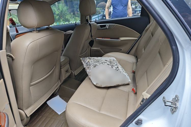 Used Buick Excelle 2013 1.5L Manual Luxury Model Left Rear Seat