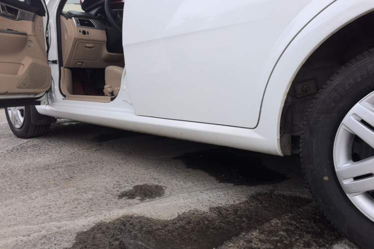 Used Buick Excelle 2013 1.5L Automatic Classic Model Left Side Sill