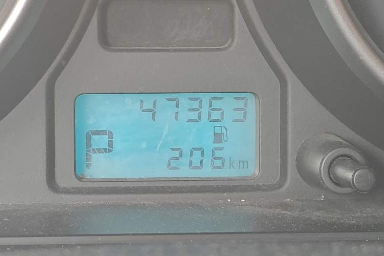 Used Buick Excelle 2013 1.5L Automatic Luxury Model Odometer Close Up