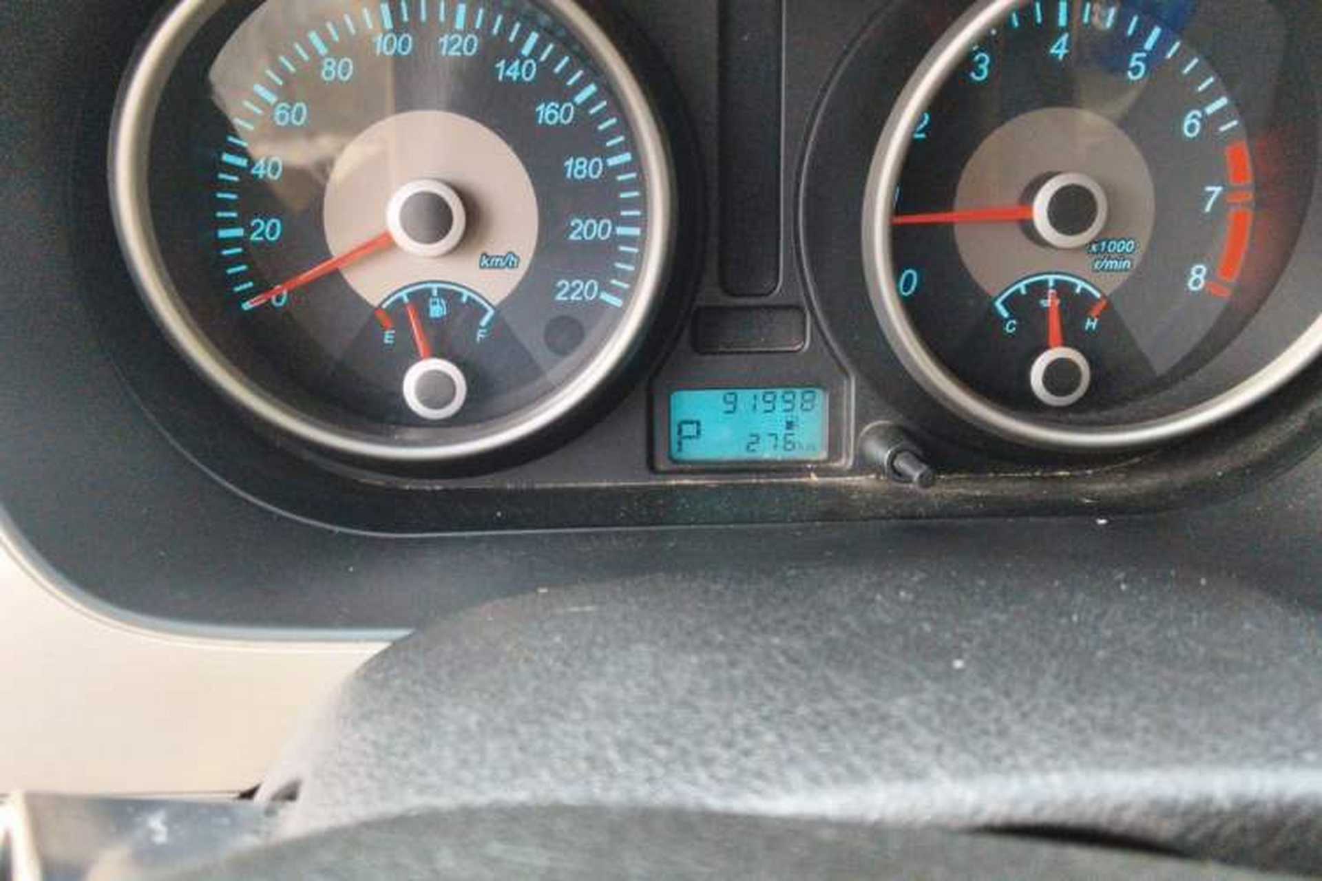Used Buick Excelle 2013 1.5L Automatic Classic Model Odometer Close Up
