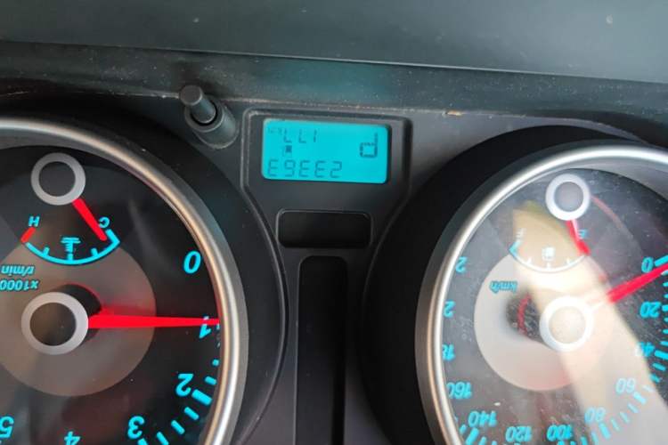 Used Buick Excelle 2013 1.5L Automatic Luxury Model Odometer Close Up