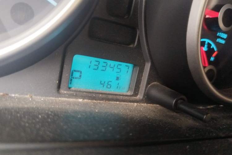 Used Buick Excelle 2013 1.5L Automatic Classic Model Odometer Close Up