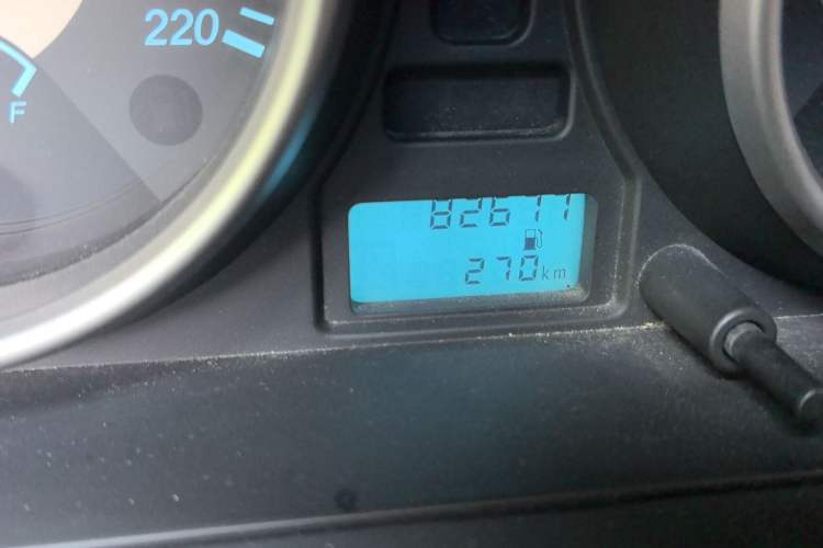 Used Buick Excelle 2013 1.5L Manual Luxury Model Odometer Close Up