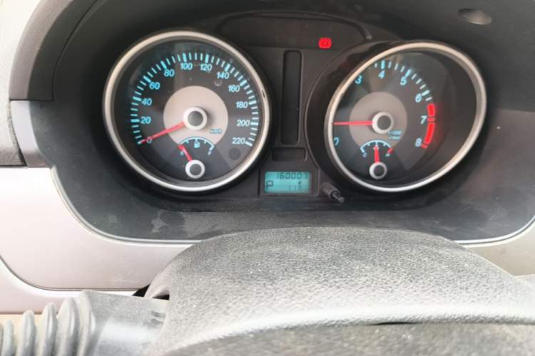 Used Buick Excelle 2013 1.5L Automatic Classic Model Odometer Close Up