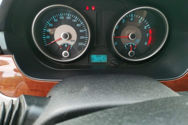 Used Buick Excelle 2013 1.5L Automatic Luxury Model Odometer Close Up