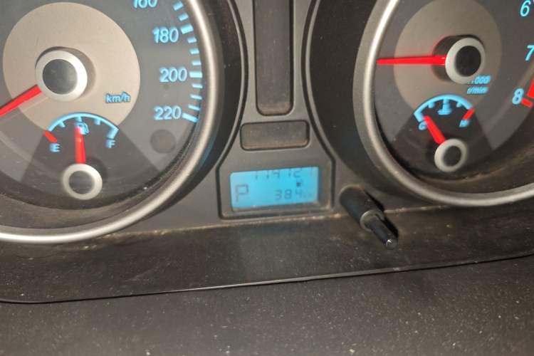 Used Buick Excelle 2013 1.5L Automatic Luxury Model Odometer Close Up