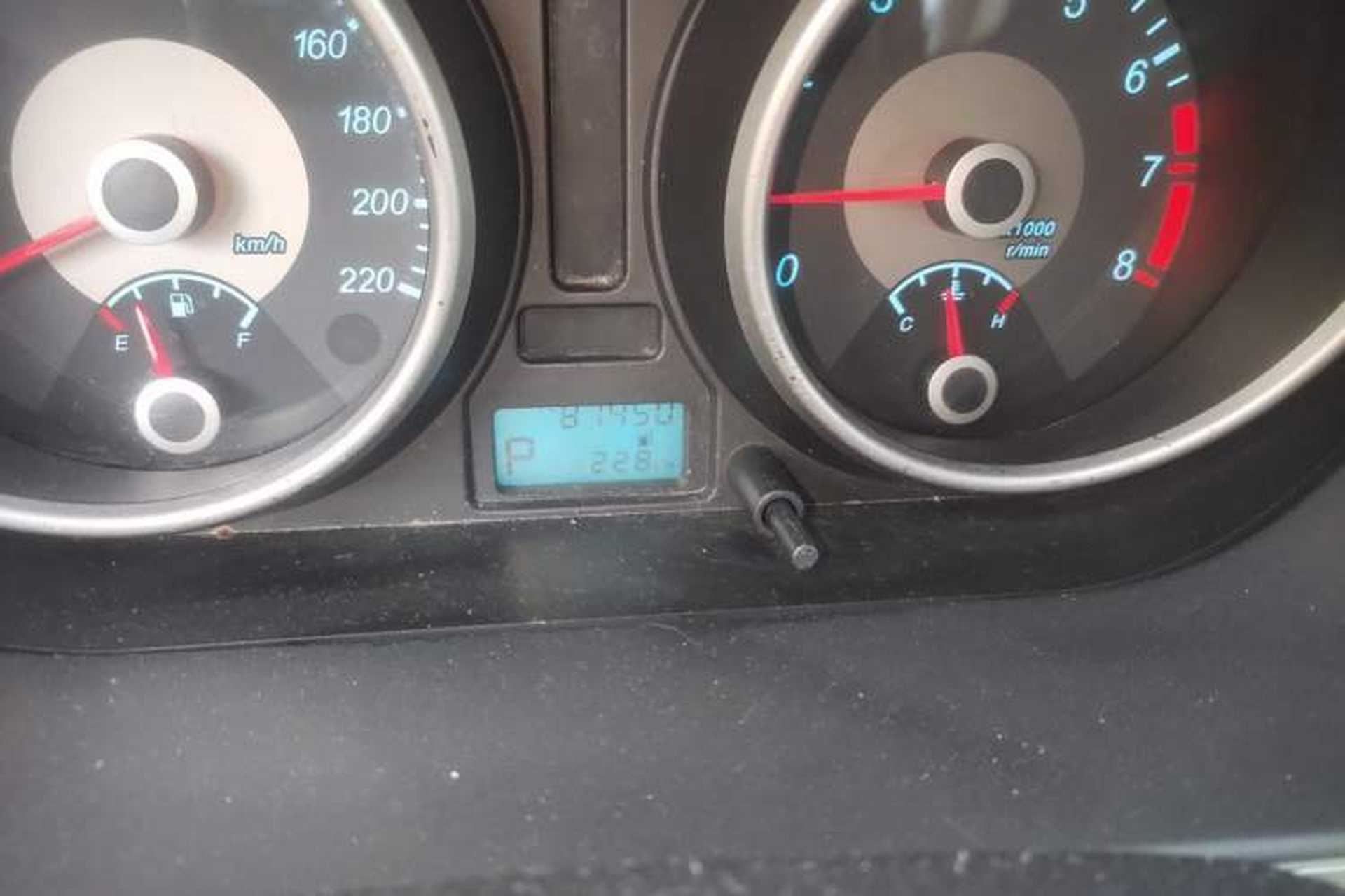 Used Buick Excelle 2013 1.5L Automatic Classic Model Odometer Close Up