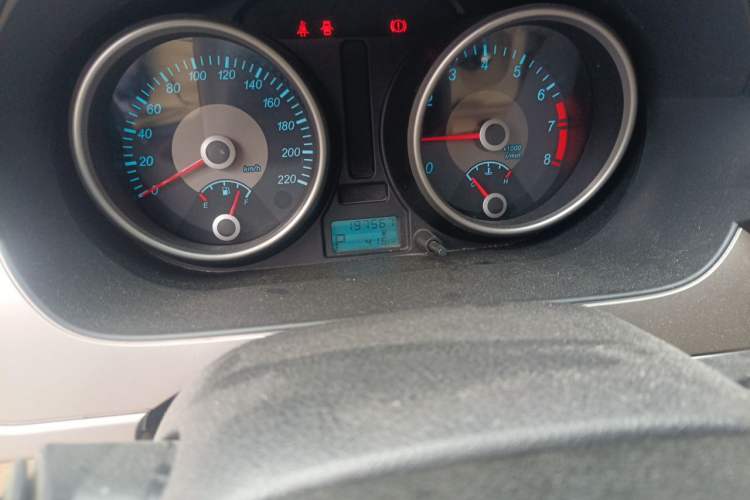 Used Buick Excelle 2013 1.5L Automatic Classic Model Odometer Close Up