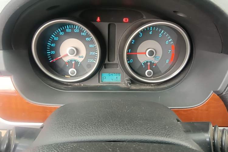 Used Buick Excelle 2013 1.5L Automatic Luxury Model Odometer Close Up