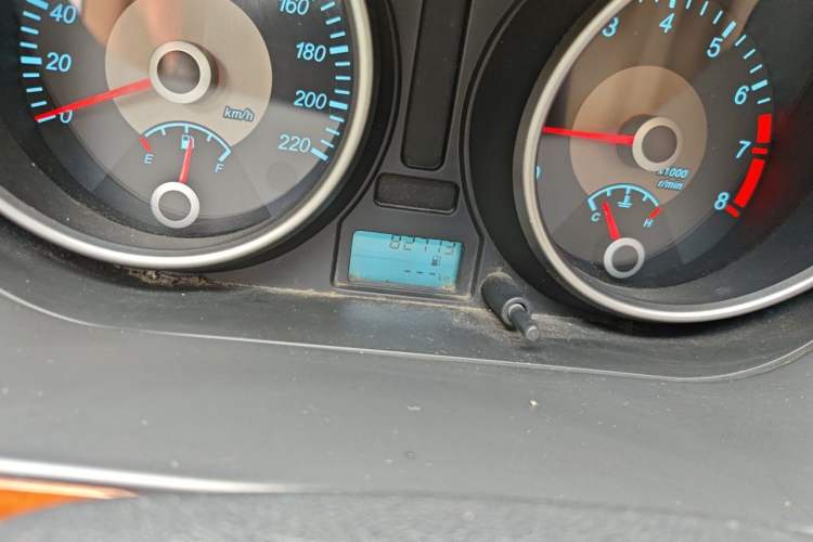 Used Buick Excelle 2013 1.5L Manual Luxury Model Odometer Close Up