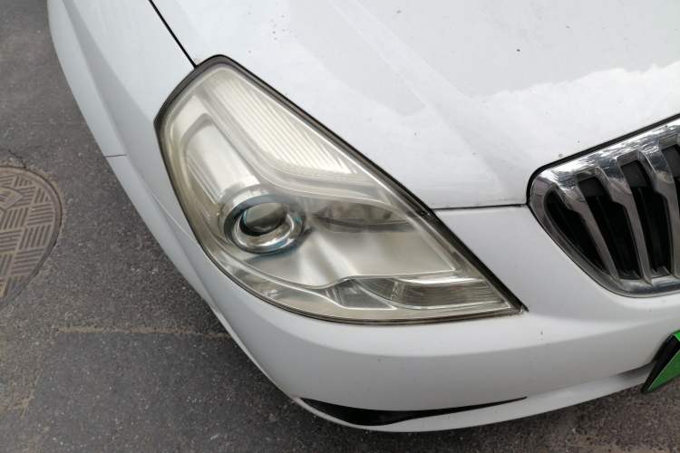 Used Buick Excelle 2013 1.5L Manual Luxury Model Right Front Headlight