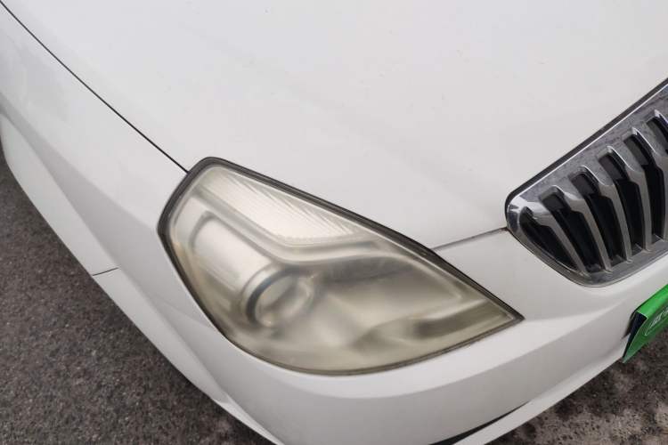 Used Buick Excelle 2013 1.5L Automatic Luxury Model Right Front Headlight