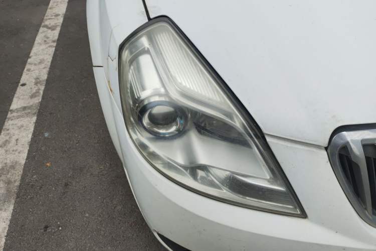 Used Buick Excelle 2013 1.5L Automatic Luxury Model Right Front Headlight