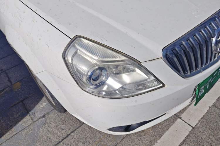 Used Buick Excelle 2013 1.5L Manual Luxury Model Right Front Headlight