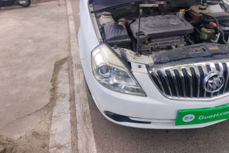 Used Buick Excelle 2013 1.5L Manual Luxury Model Right Front Headlight