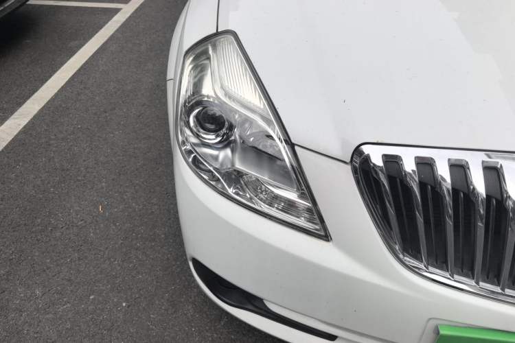 Used Buick Excelle 2013 1.5L Manual Classic Model Right Front Headlight