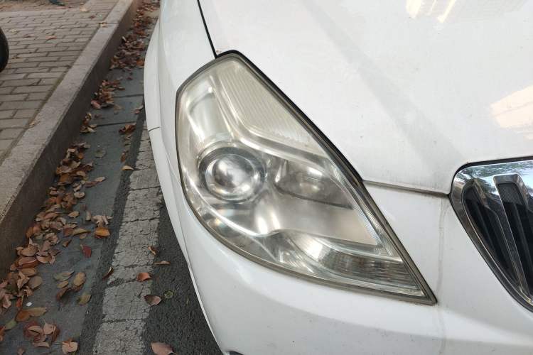 Used Buick Excelle 2013 1.5L Manual Luxury Model Right Front Headlight