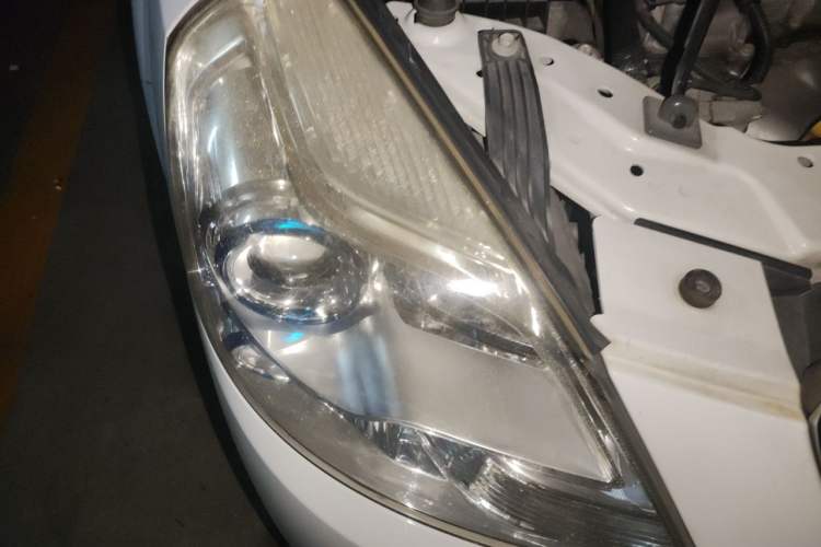 Used Buick Excelle 2013 1.5L Manual Classic Model Right Front Headlight