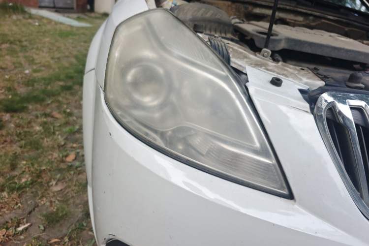 Used Buick Excelle 2013 1.5L Manual Classic Model Right Front Headlight