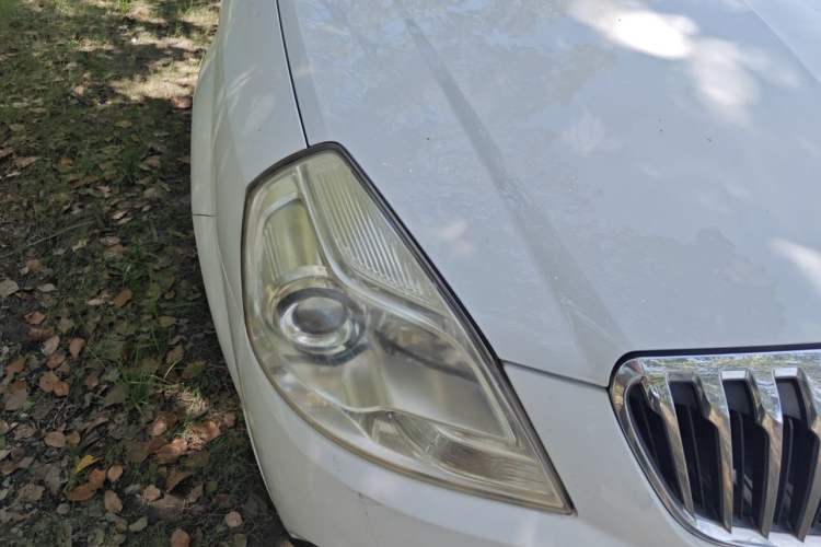 Used Buick Excelle 2013 1.5L Automatic Classic Model Right Front Headlight