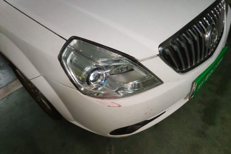 Used Buick Excelle 2013 1.5L Automatic Luxury Model Right Front Headlight