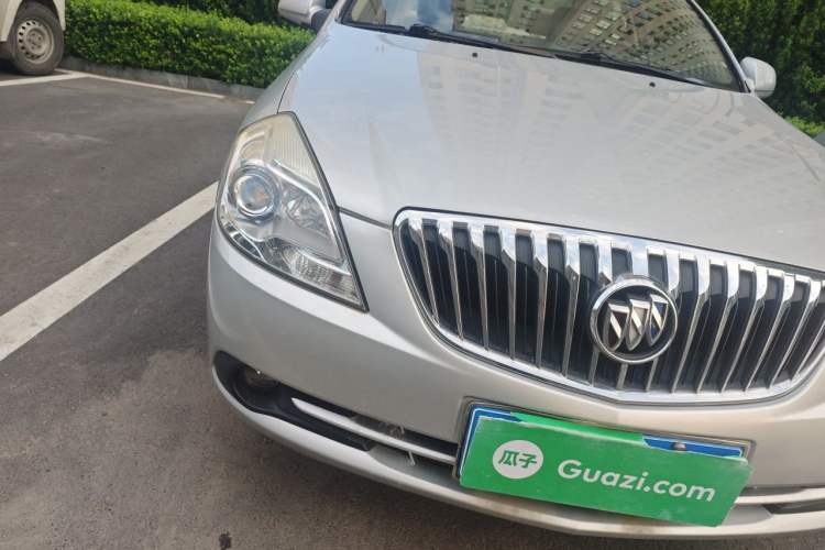Used Buick Excelle 2013 1.5L Automatic Luxury Model Right Front Headlight