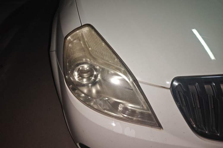 Used Buick Excelle 2013 1.5L Manual Classic Model Right Front Headlight