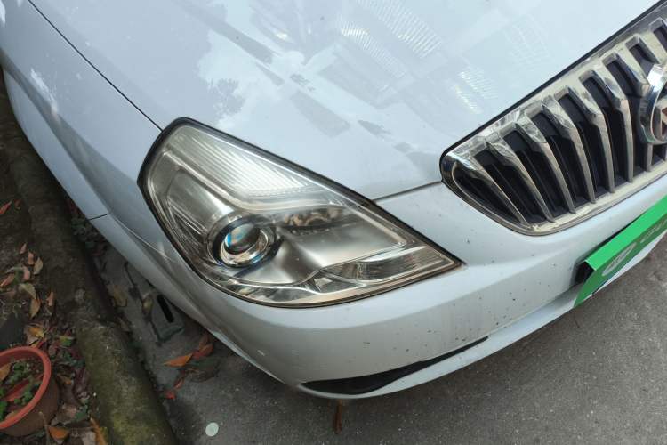 Used Buick Excelle 2013 1.5L Manual Luxury Model Right Front Headlight