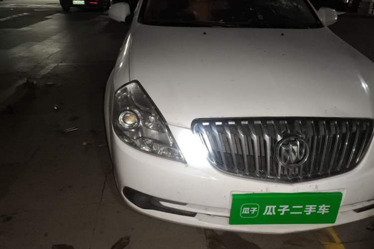 Used Buick Excelle 2013 1.5L Manual Classic Model Right Front Headlight
