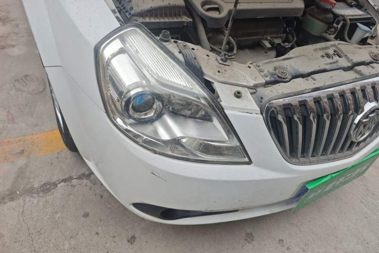 Used Buick Excelle 2013 1.5L Manual Classic Model Right Front Headlight