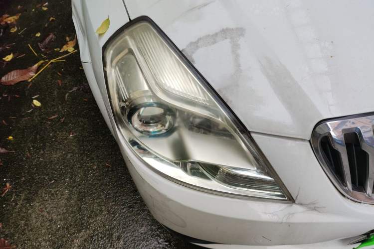Used Buick Excelle 2013 1.5L Automatic Classic Model Right Front Headlight