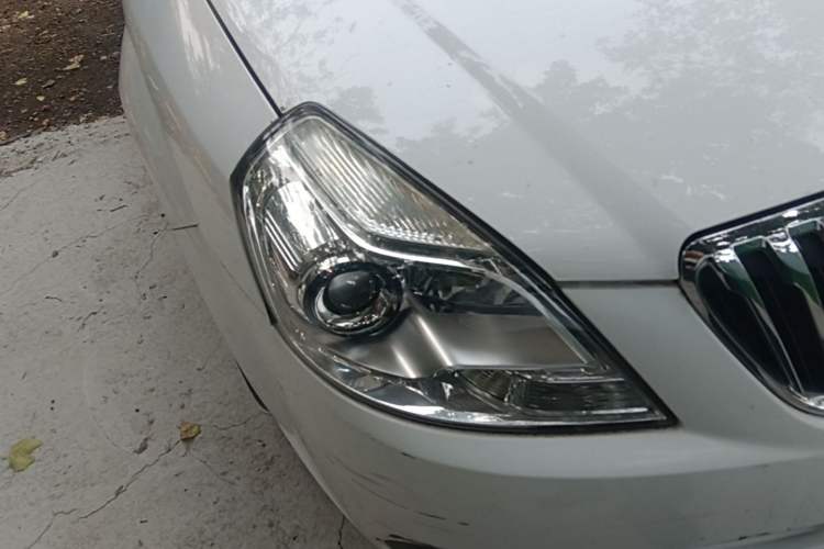 Used Buick Excelle 2013 1.5L Automatic Luxury Model Right Front Headlight