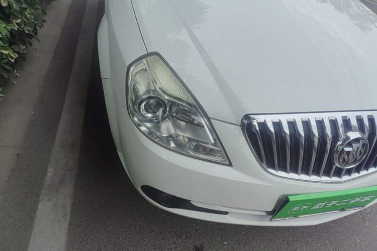 Used Buick Excelle 2013 1.5L Manual Classic Model Right Front Headlight