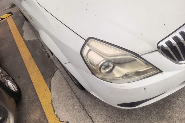 Used Buick Excelle 2013 1.5L Automatic Classic Model Right Front Headlight