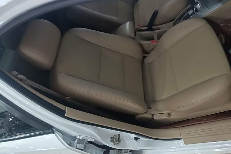 Used Buick Excelle 2013 1.5L Automatic Classic Model Right Front Seat