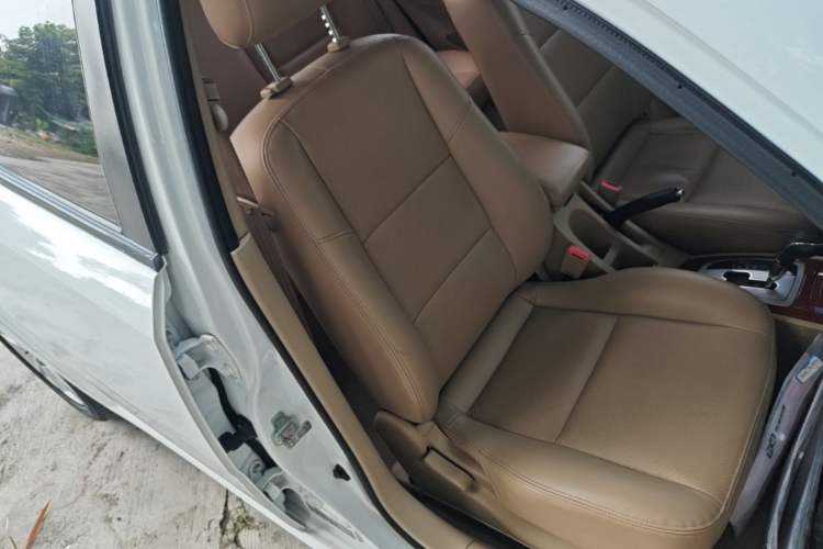 Used Buick Excelle 2013 1.5L Automatic Luxury Model Right Front Seat