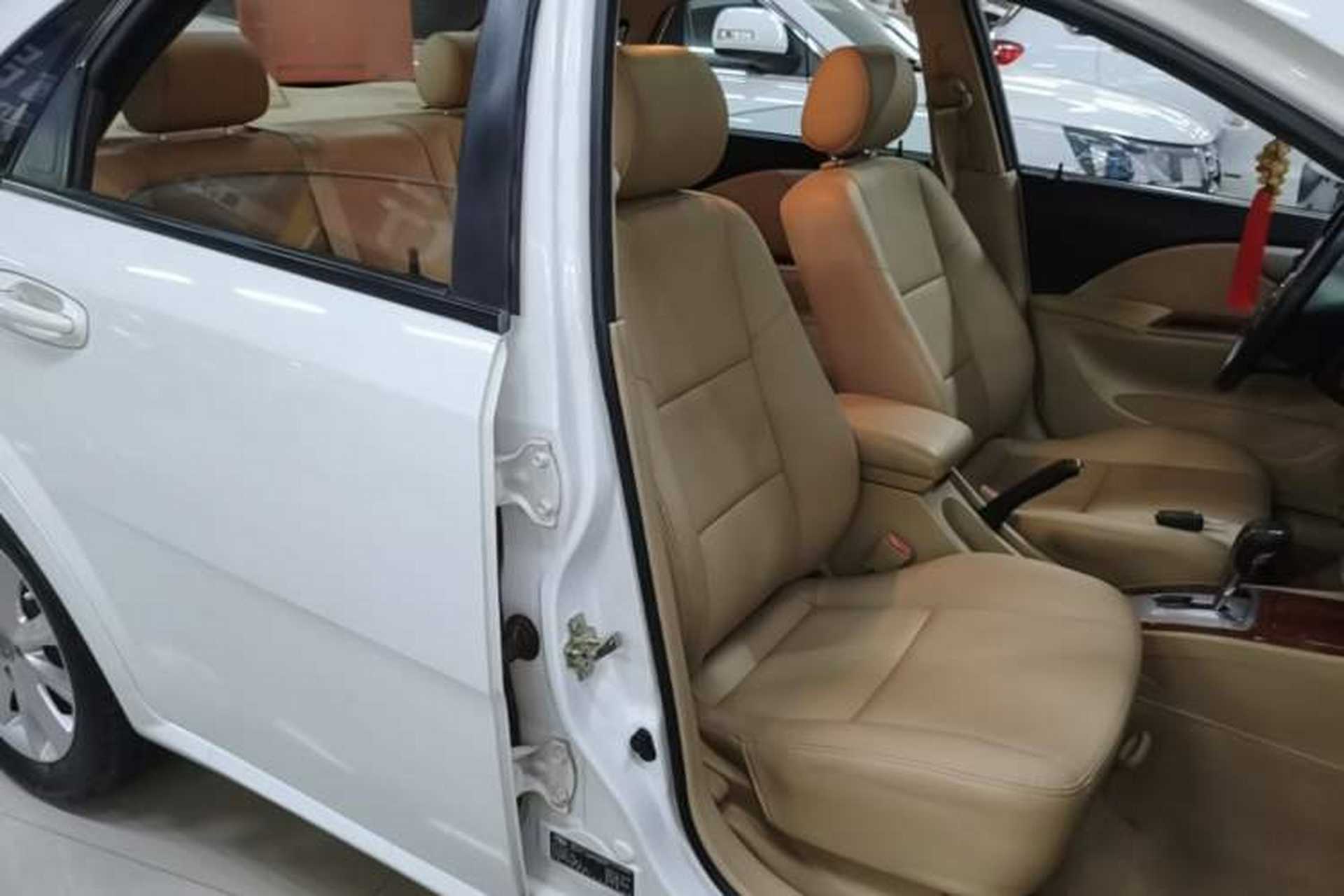Used Buick Excelle 2013 1.5L Automatic Luxury Model Right Front Seat