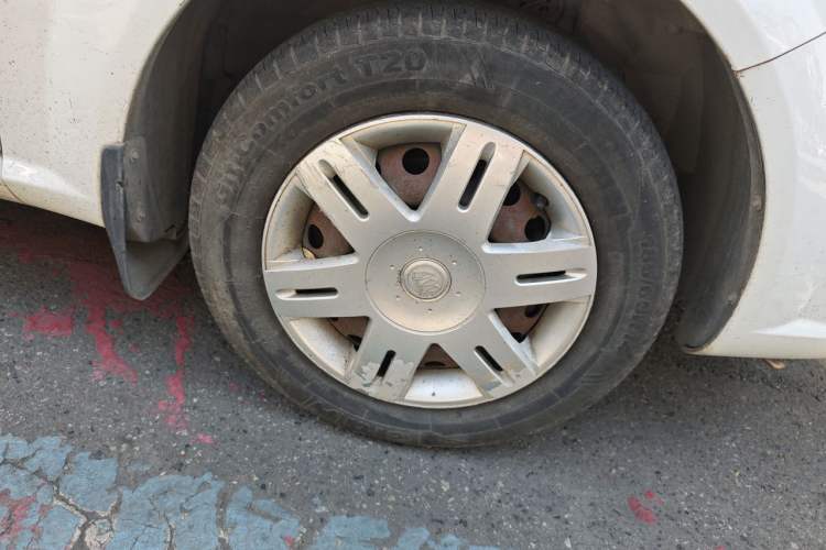 Used Buick Excelle 2013 1.5L Automatic Classic Model Right Front Wheel Hub