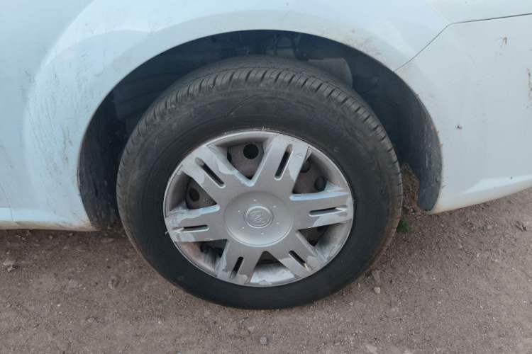 Used Buick Excelle 2013 1.5L Manual Classic Model Right Front Wheel Hub