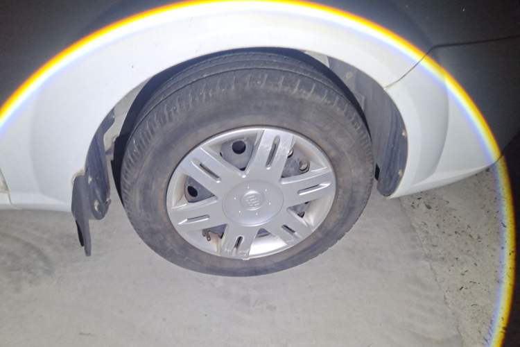 Used Buick Excelle 2013 1.5L Manual Classic Model Right Front Wheel Hub