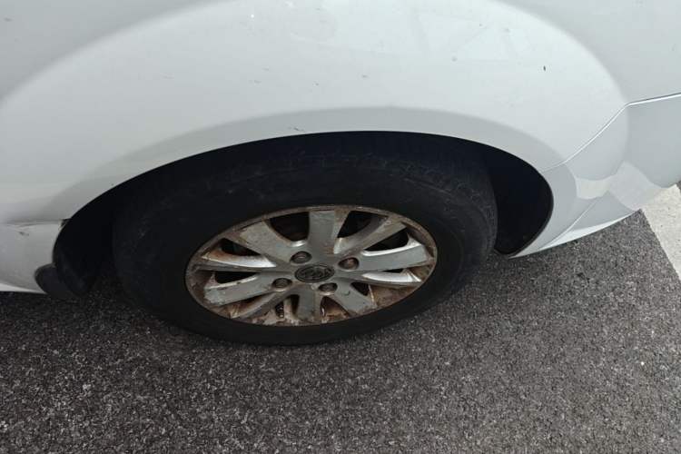 Used Buick Excelle 2013 1.5L Manual Classic Model Right Front Wheel Hub