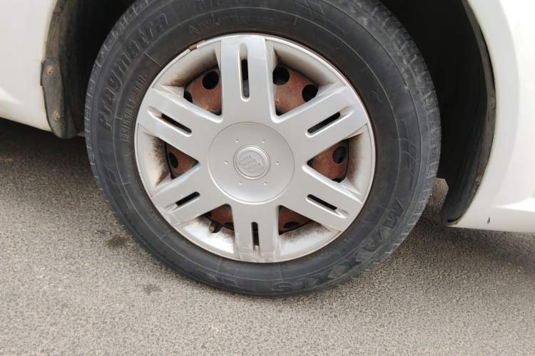 Used Buick Excelle 2013 1.5L Manual Classic Model Right Front Wheel Hub