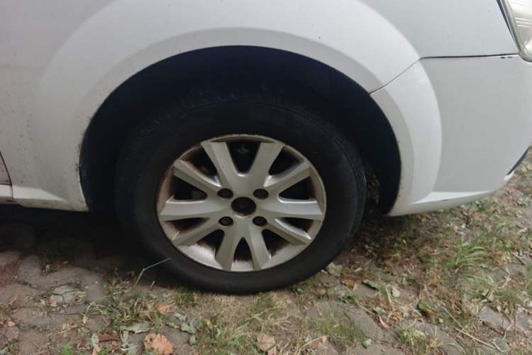 Used Buick Excelle 2013 1.5L Manual Classic Model Right Front Wheel Hub