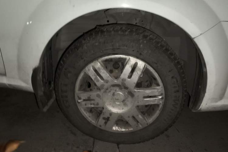 Used Buick Excelle 2013 1.5L Manual Classic Model Right Front Wheel Hub