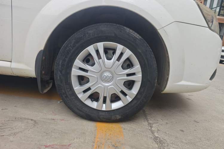 Used Buick Excelle 2013 1.5L Manual Classic Model Right Front Wheel Hub