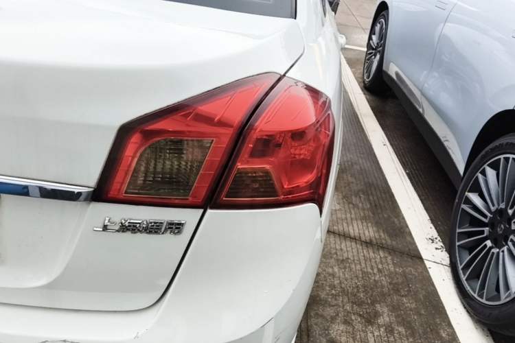 Used Buick Excelle 2013 1.5L Automatic Classic Model Right Rear Taillight