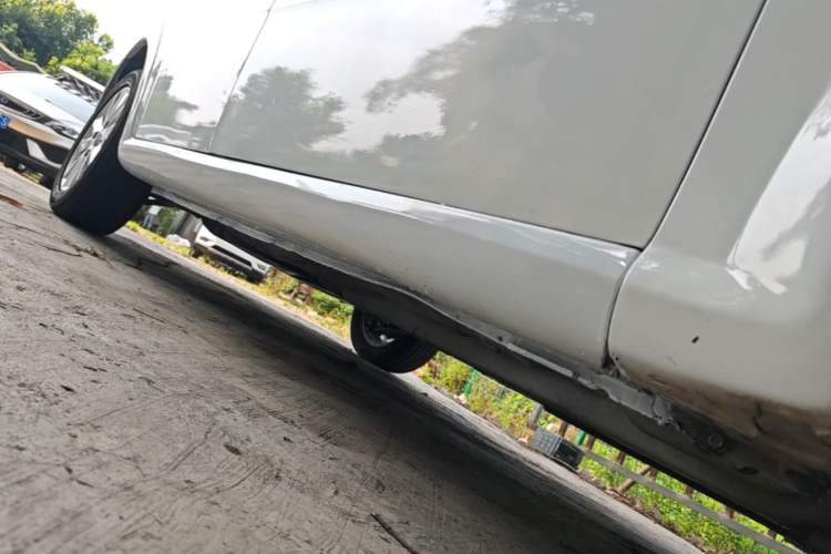 Used Buick Excelle 2013 1.5L Automatic Luxury Model Right Side Sill