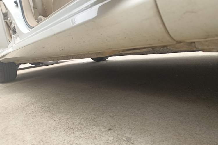 Used Buick Excelle 2013 1.5L Automatic Classic Model Right Side Sill