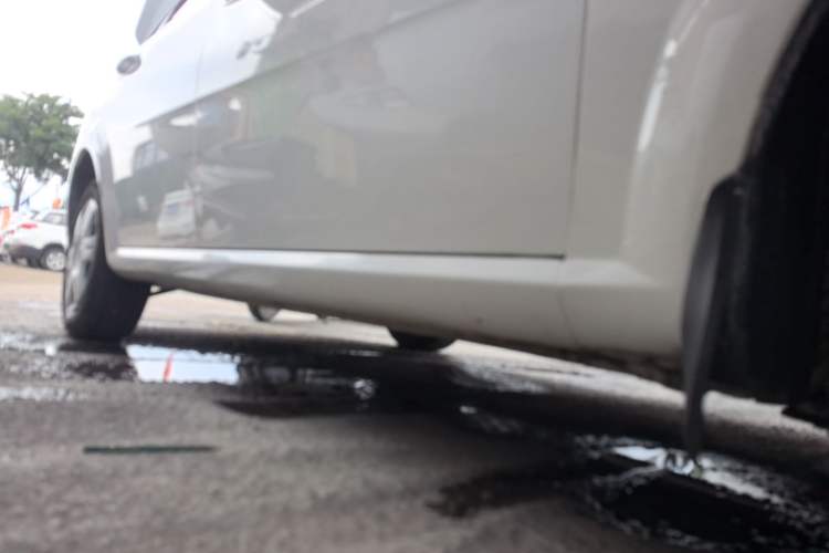 Used Buick Excelle 2013 1.5L Automatic Classic Model Right Side Sill