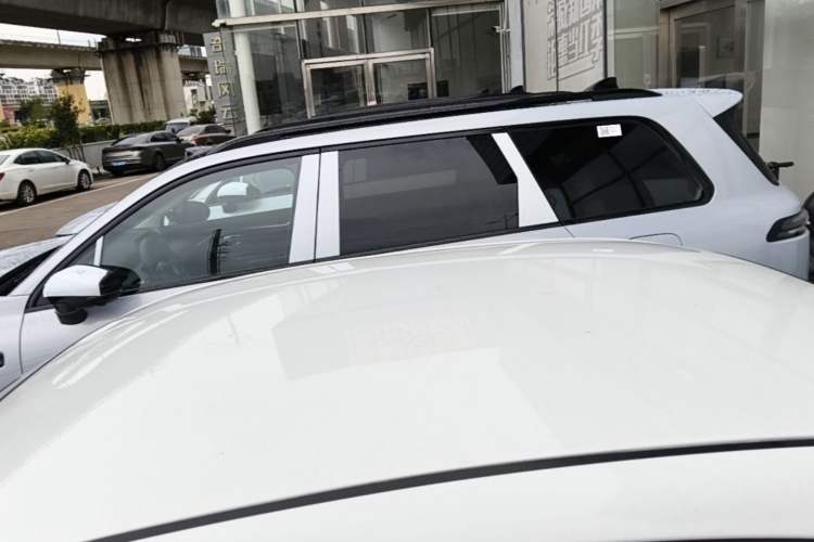 Used Buick Excelle 2013 1.5L Automatic Classic Model Roof